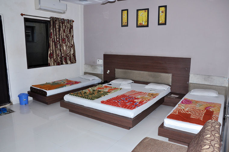 Hotel Radhe Palace Morbi Super Delux Room, Delux Room, Restaurant, Ac/Banquet, Conference Hall 